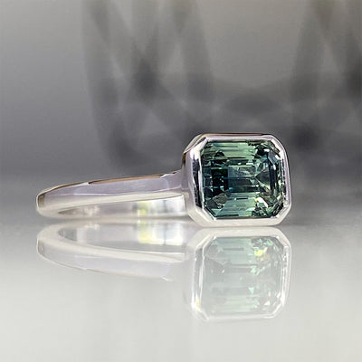 ‘La Piscine’ Bi-Colour Sapphire Ring in 14K White Gold